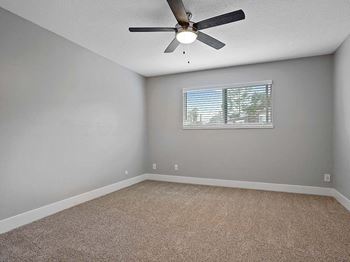 Lighted ceiling fan