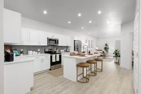 St. George apartment for rent - Bright Kitchen at The Vue At Desert Color, St. George, Utah