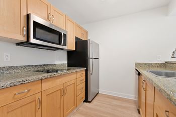 Kitchen with wooden cabinets2