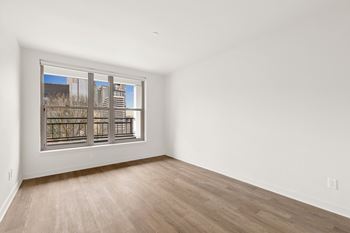 Empty room12