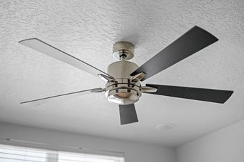 Modern, energy-efficient lighting