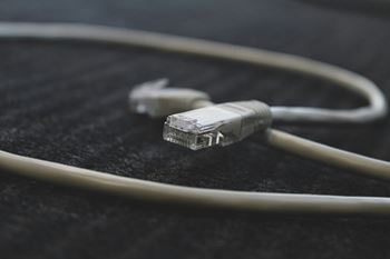 White cable1