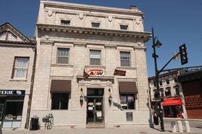 Kingston apartment for rent - 328 King-Building