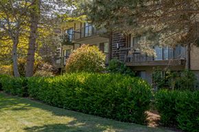 White Rock apartment for rent - our apartments offer a clubhouse