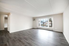 Westmont apartment for rent - Living Area