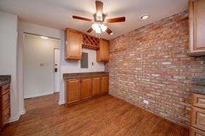 Downers Grove apartment for rent - Dinette