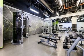 Chicago apartment for rent - 2555 North Clark Gym
