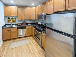 Chicago apartment for rent - Wilson Court Kitchen