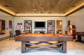 Pool table