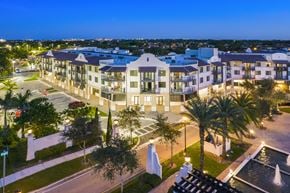 Miami apartment for rent - an aerial view of a large apartment complex at night