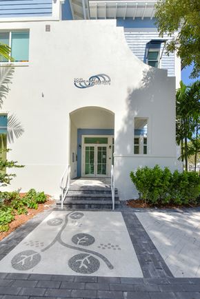 Miami apartment for rent - Father Barry