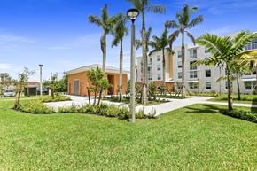 Pembroke Pines apartment for rent - Douglas