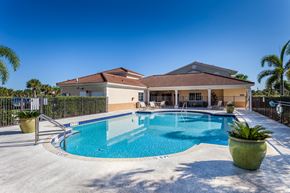Homestead apartment for rent - take a dip in our resort style swimming pool