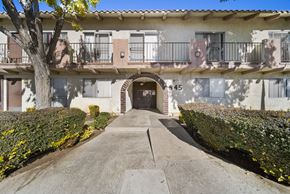 Palmdale apartment for rent - A building with the number 945 on it.