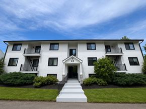 Yarmouth apartment for rent - Building 42