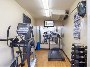 Beverly apartment for rent - Taymil Burnham Fitness Center