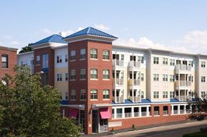 Beverly apartment for rent - Taymil Enterprise Building Exterior