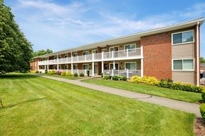 Randolph apartment for rent - Taymil Francis Crossing Building Exterior