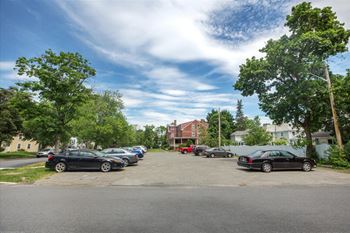 Taymil argyle street apartment homes parking