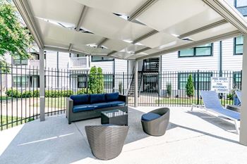 Outdoor lounge