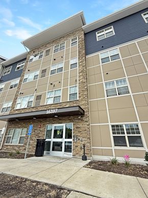 Eden Prairie apartment for rent - The Front of Trail Point Ridge Apartments affodable housing in Eden Prairie MN