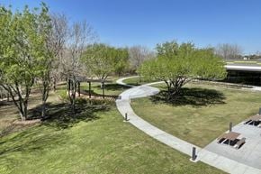 Pearland townhouse for rent - Walking Trails