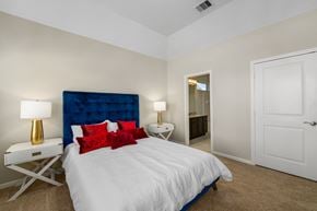 League City townhouse for rent - Gorgeous Bedroom at Bay Colony West, Texas