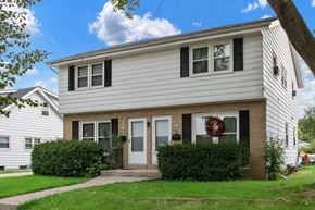 Milwaukee triplex for rent - 77th Street Townhomes Exterior