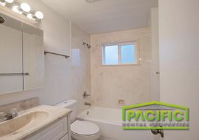 Eagle Point apartment for rent - A bathroom with a toilet, sink, and bathtub.