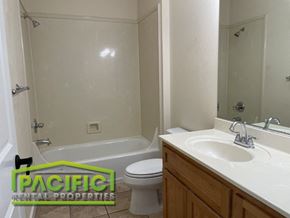 Ashland apartment for rent - a bathroom with a sink toilet and a shower