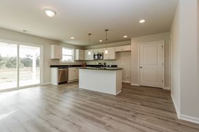 Midway house for rent - 427 Tondee Way