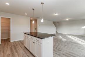 Midway house for rent - 427 Tondee Way