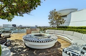 Los Angeles apartment for rent - Rooftop Firepit