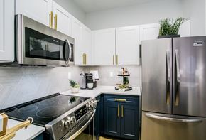 Las Vegas apartment for rent - The Presley at Whitney Ranch Model Kitchen