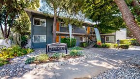 Davis apartment for rent - Exterior Property View at University Square Apartments, Davis, CA