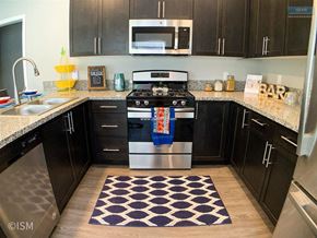 Chico apartment for rent - Kitchen Appliances at The Edge, California, 95928