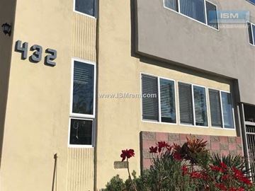 Los Angeles apartment for rent - Oxford Apartments