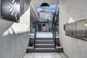 Los Angeles apartment for rent - Courtyard