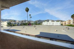 Los Angeles apartment for rent - Third Floor View
