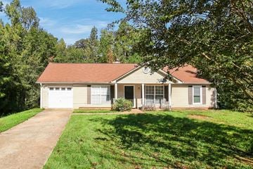 Jackson house for rent - 104 Live Oak Dr