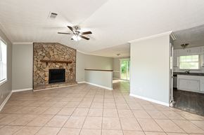 Stone Mountain house for rent - 450 Pennybrook Dr