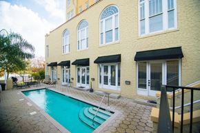 Lakeland apartment for rent - Pool Deck