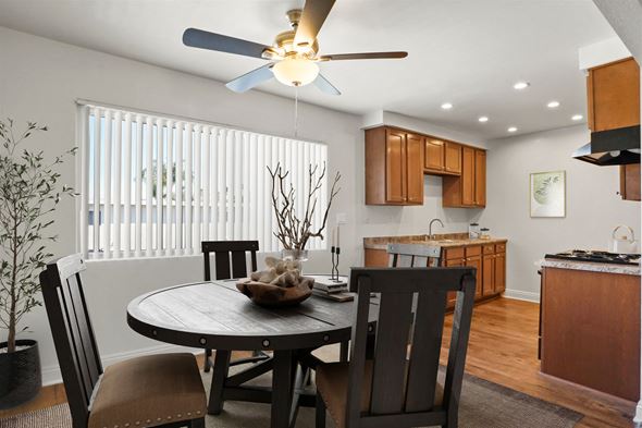 Santa Ana apartment for rent - A dining room with a table and chairs.