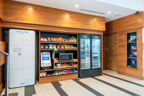 Arlington apartment for rent - Convenience market with snacks and beverage coolers at Ten Select Apartments, Arlington, VA