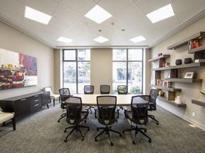 Etobicoke apartment for rent - this is a photo of the office space available to rent