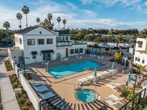 Goleta apartment for rent - resort style swimming pool and spa