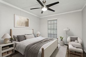 Tampa apartment for rent - bedroom with ceiling fan