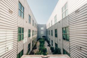 Grand Rapids apartment for rent - Rooftop enclosed garden with plants