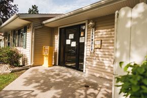 Hesperia apartment for rent - apartment community entrance