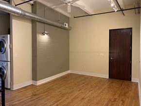 Grand Rapids apartment for rent - Entrance to apartment hardwood floors